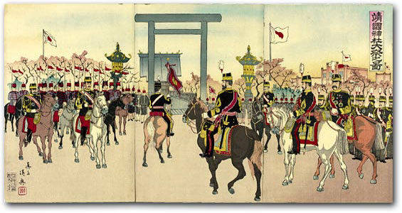 야스쿠니 신사는 일본의 군국주의화, 우경화와 밀접한 관계를 맺고 있다. 야스쿠니 신사, 일장기, 제복을 입고 도열해있는 일본 군인들이 위험스럽게 보인다.<출처; http://ocw.mit.edu>
